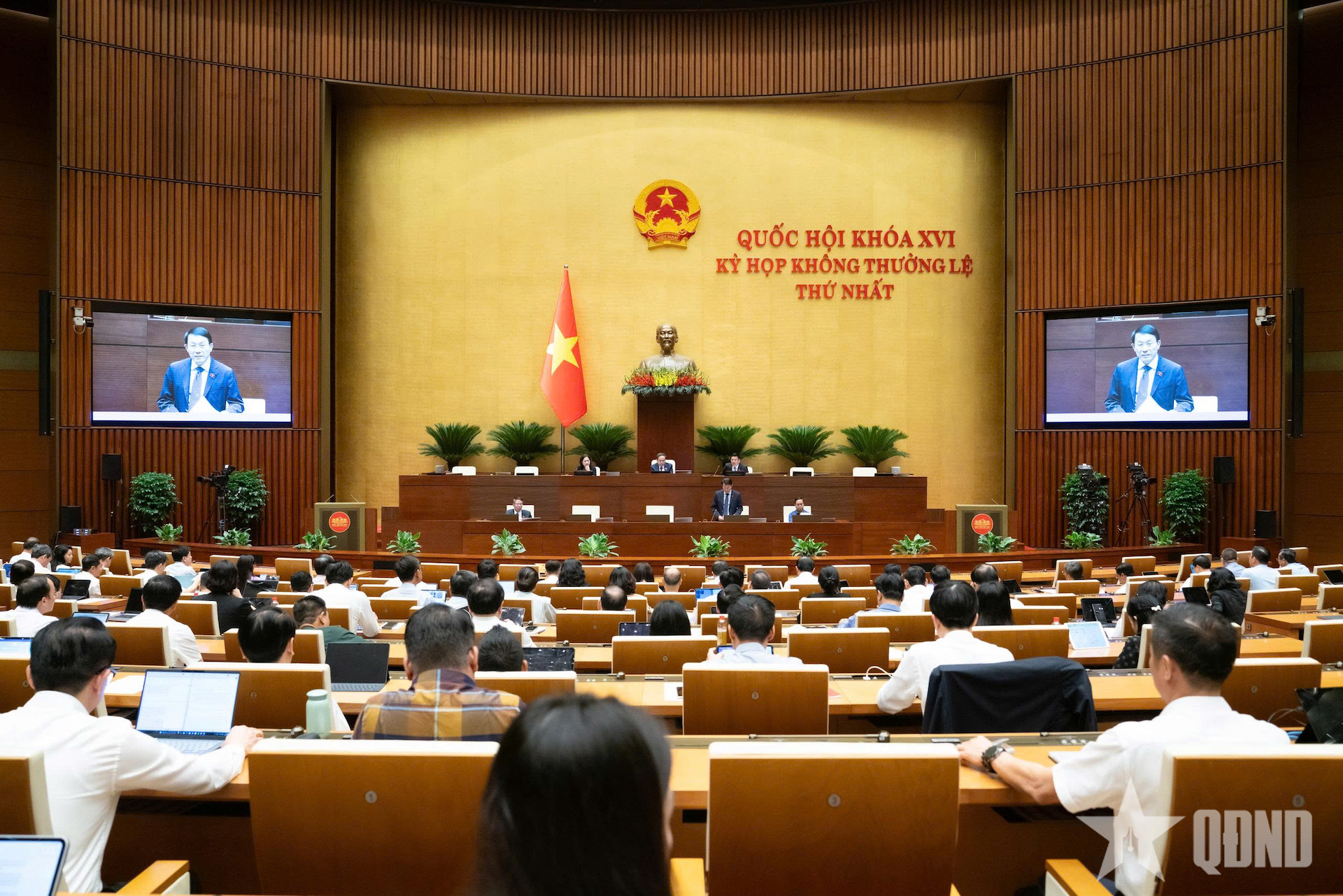 Quốc hội bàn cơ chế đặc thù xử lý vi phạm kinh tế: Khơi thông nguồn lực, bảo vệ người dám nghĩ, dám làm